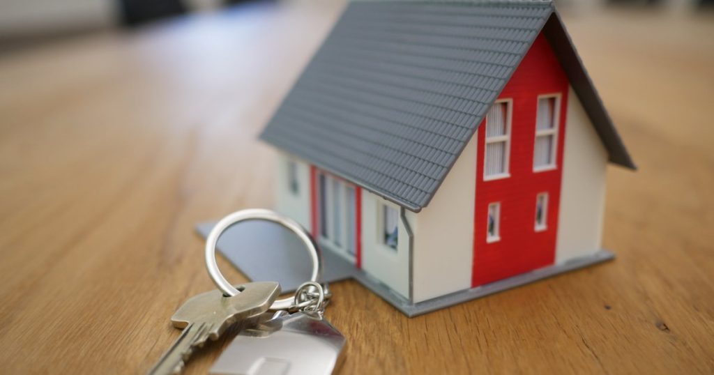 Swift and Legal: Ensuring a Speedy Home Sale within Legal Bounds